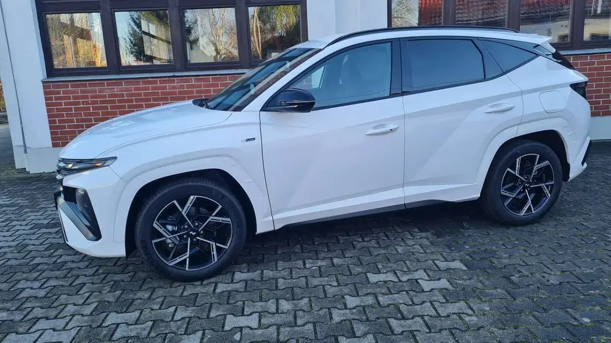Gebraucht Hyundai Tucson N Line 160 PS (117 kW) 2024 Atlas white SUV