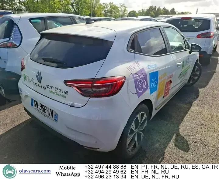 Używany Renault Clio V Evolution 65 KM (47 kW) 2023 Biały Sedan/Limuzyna