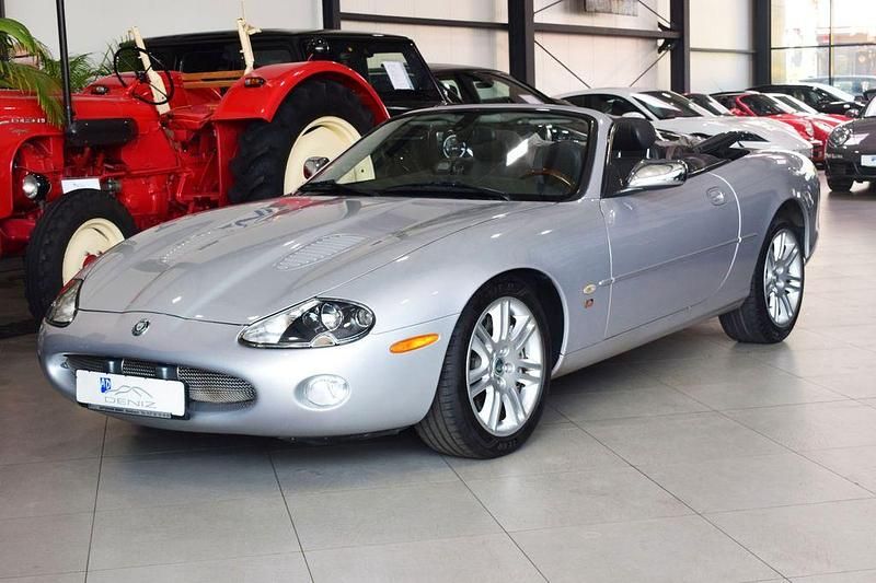 Gebraucht Jaguar XKR 404 PS (297 kW) 2002 Silber Cabrio