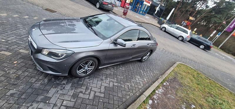 Gebraucht Mercedes CLA180 122 PS (89 kW) 2015 Grau Limousine