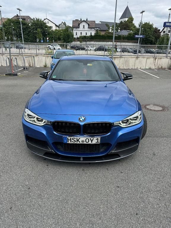 Blau Gebraucht 2018 BMW 340 M Sport Limousine | 33.250 € (Fairer Preis) - Bild 1/4