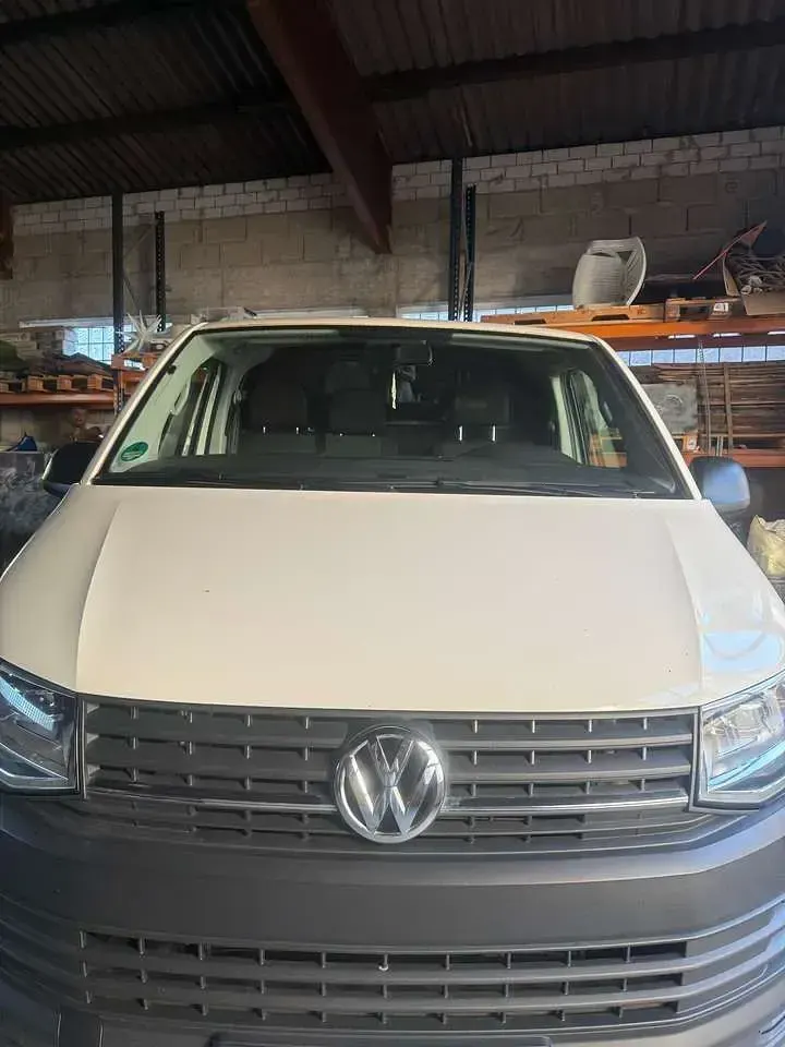 Gebraucht VW Transporter Trendline 140 PS (102 kW) 2015 Van