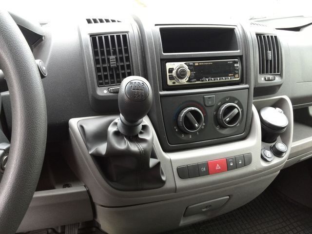 Gebraucht Peugeot Boxer 166 PS (122 kW) 2010 Weiß Van