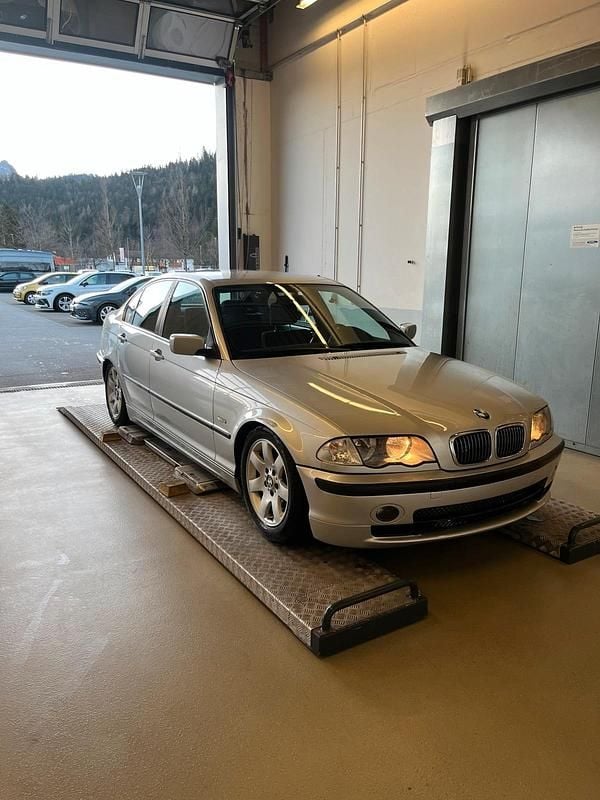 Gebraucht BMW 328 193 PS (141 kW) 1998 Limousine