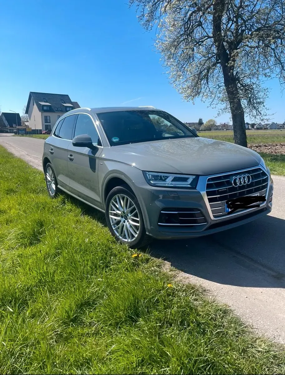 Gebraucht Audi Q5 Ambiente 286 PS (210 kW) 2020 Grau SUV
