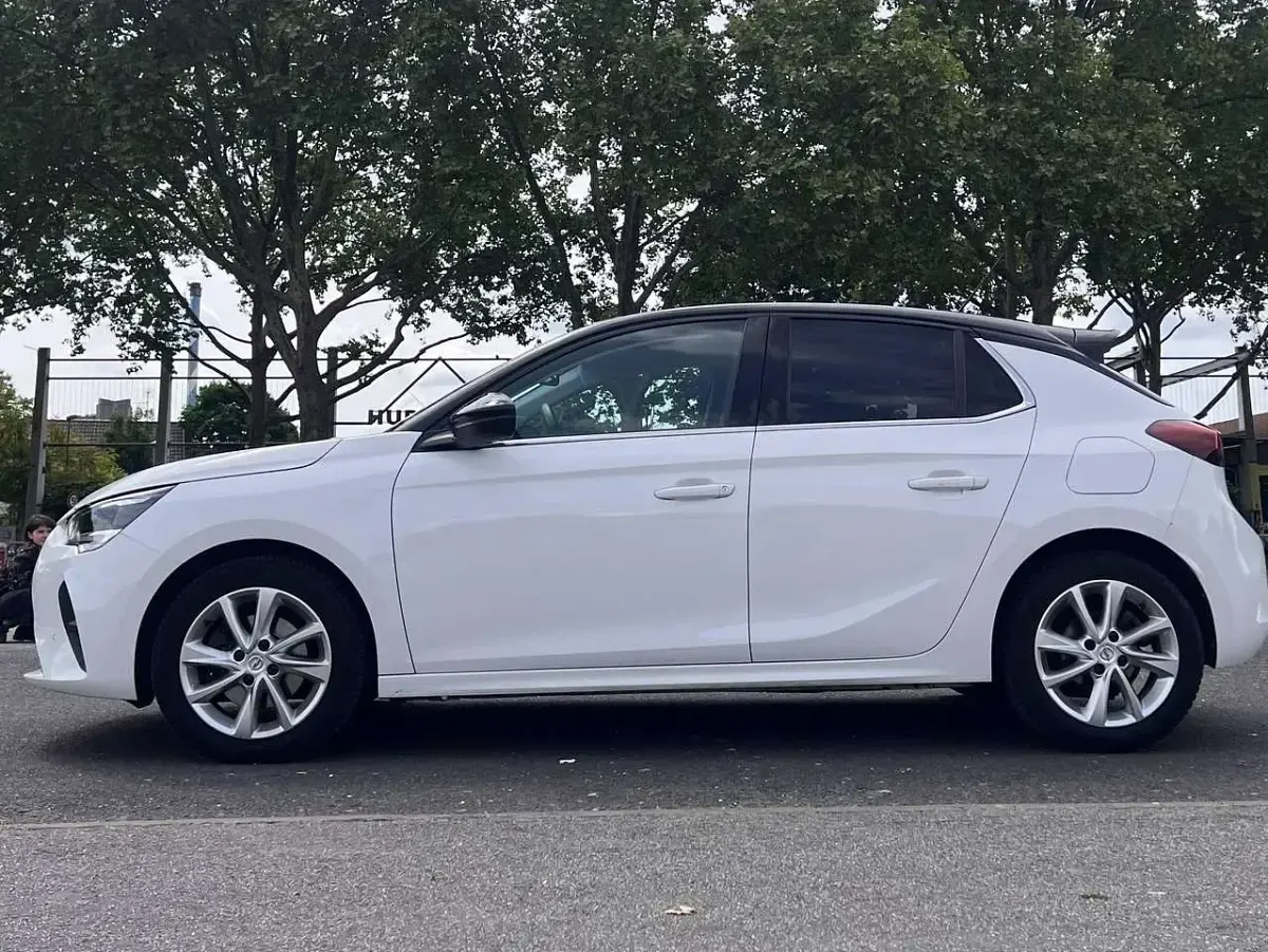 Gebraucht Opel Corsa Elegance 101 PS (74 kW) 2021 Weiß Kleinwagen