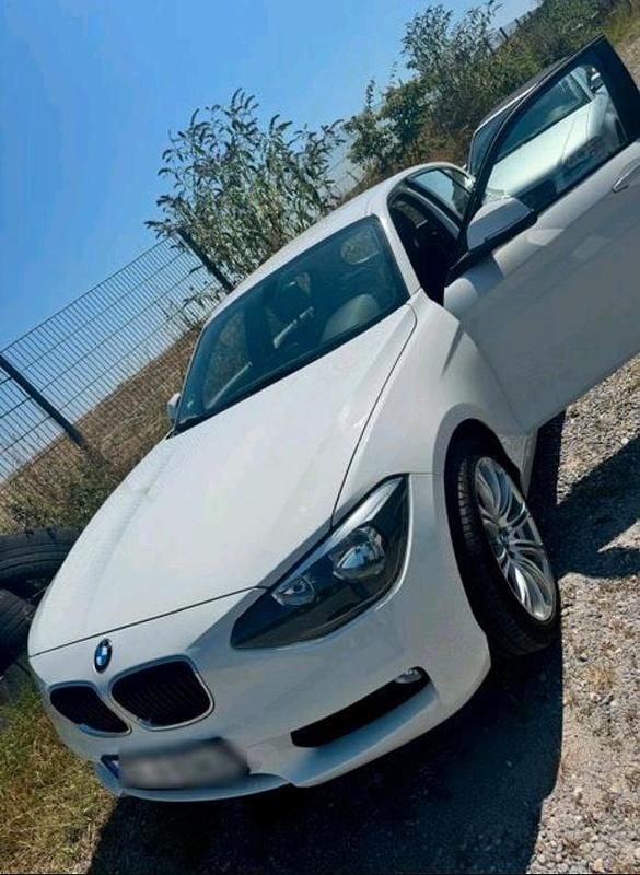 Gebraucht BMW 114 102 PS (75 kW) 2013 Weiß Kleinwagen