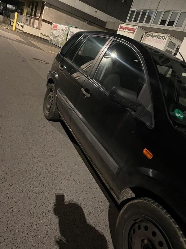 Gebraucht Ford Fusion 60 PS (44 kW) 2006 Schwarz Kleinwagen