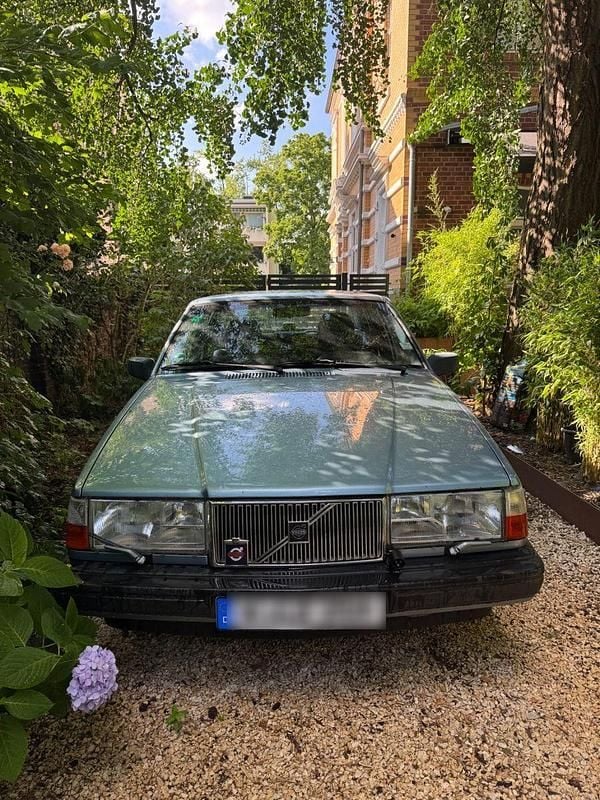 Blau Gebraucht 1993 Volvo 940 Limousine | 9.499 € - Bild 1/4