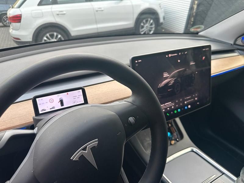 Gebraucht Tesla Model Y Performance 392 kW (534 PS) 2022 Schwarz SUV