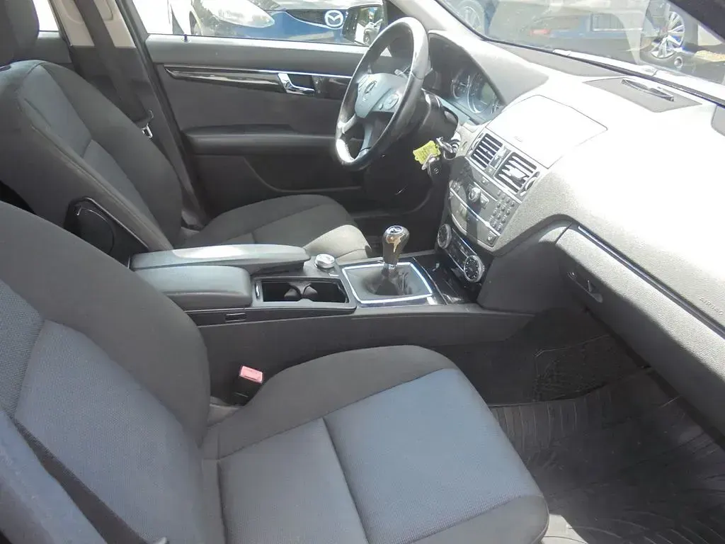 Gebraucht Mercedes C200 136 PS (100 kW) 2008 Schwarz Limousine