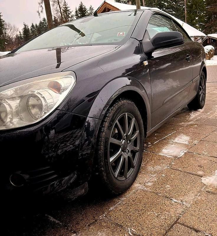 Gebraucht Opel Astra Cabriolet Cosmo 140 PS (102 kW) 2007 Schwarz Cabrio