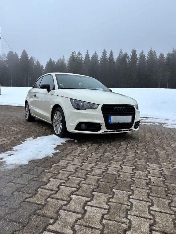 Gebraucht Audi A1 Ambition 105 PS (77 kW) 2011 Weiß Kleinwagen