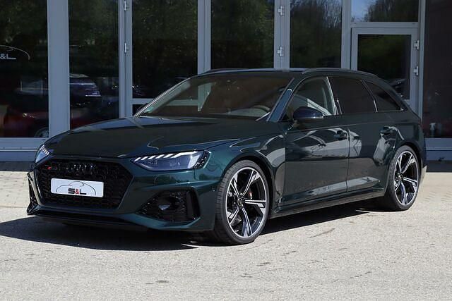 Tiefgrün perleffekt (exclusive Gebraucht 2024 Audi RS4 Exclusive Kombi | 79.900 € (Fairer Preis) - Bild 1/2