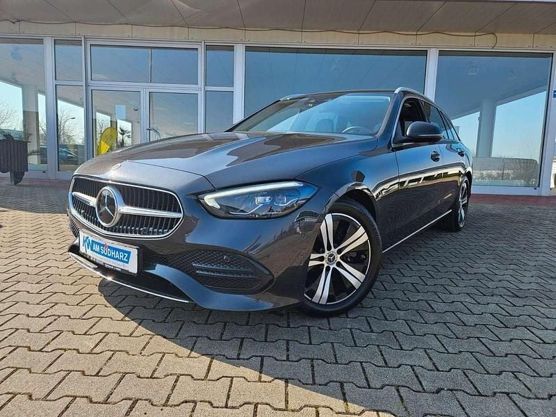 Gebraucht Mercedes C220 Avantgarde 200 PS (147 kW) 2022 Grau Kombi