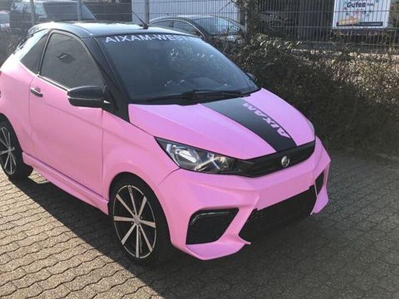 Schwarz Gebraucht 2021 Aixam City | 15.900 € (Teuer) - Bild 1/4