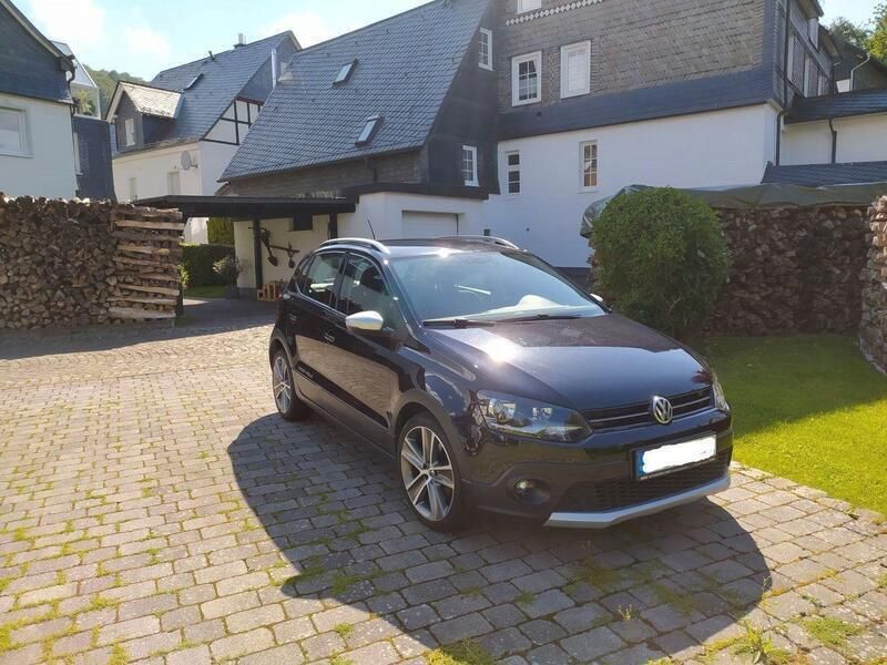 Schwarz Gebraucht 2013 VW Polo Black Edition Kleinwagen | 8.700 € (Fairer Preis) - Bild 1/4