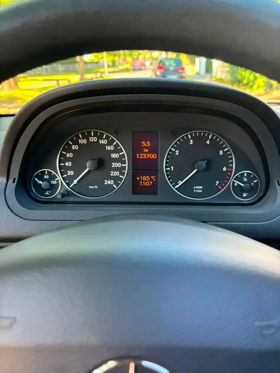 Gebraucht Mercedes A150 2009 Grau Kleinwagen