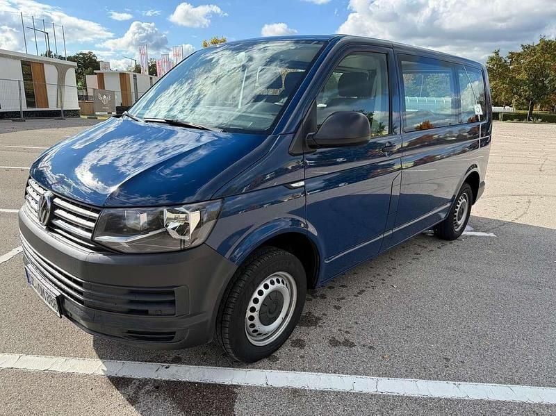 Blau Gebraucht 2017 VW T6 Van | 17.900 € (Guter Preis) - Bild 1/4