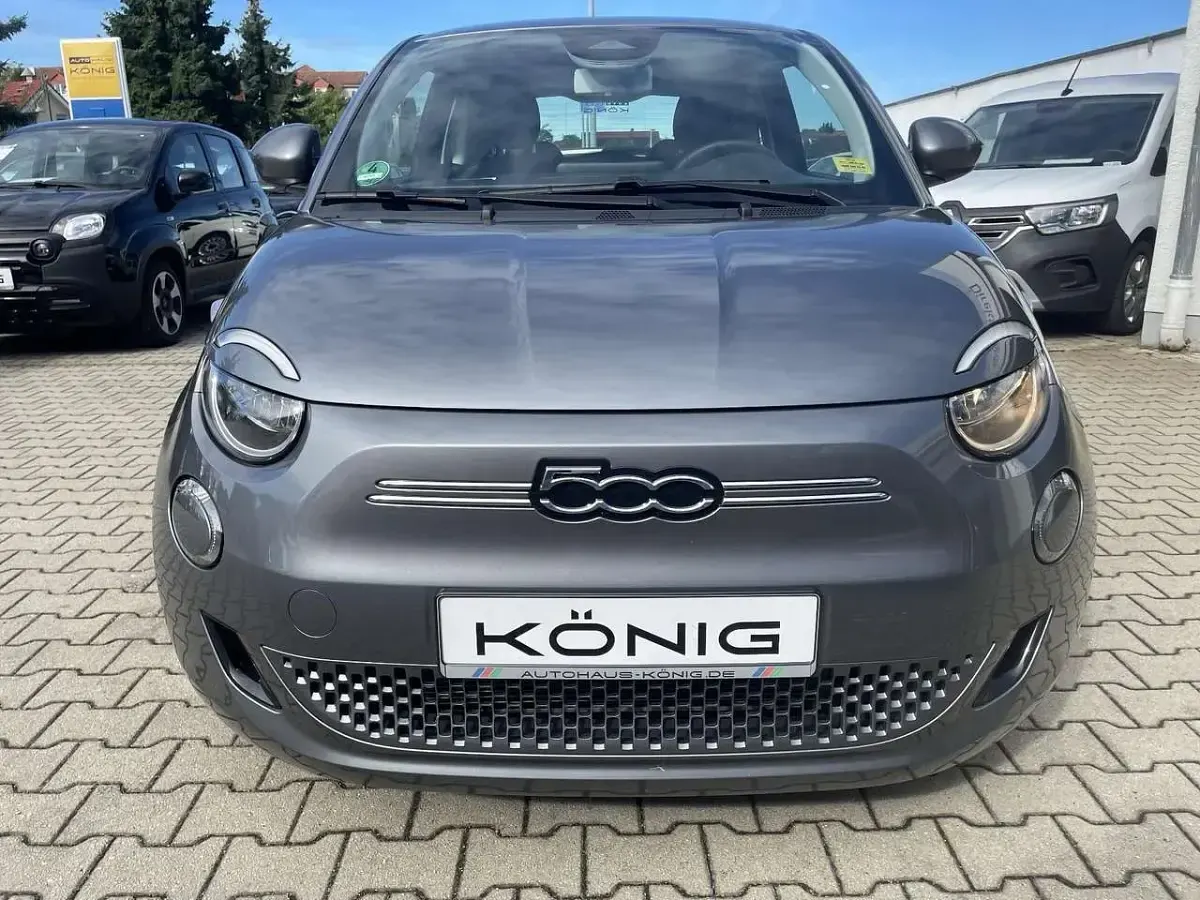 Gebraucht Fiat 500e 86 kW (118 PS) 2023 Grau Kleinwagen