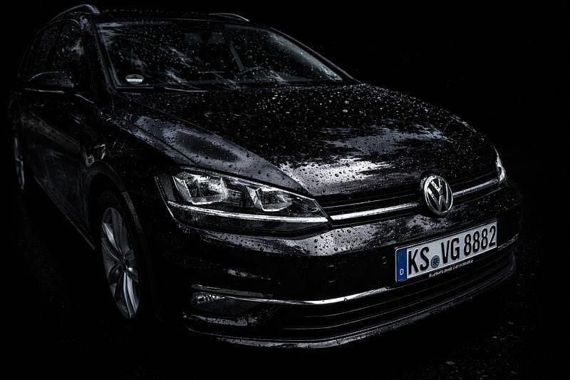 Gebraucht VW Golf VII Comfortline 116 PS (85 kW) 2019 Schwarz Kombi