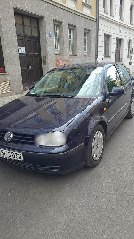 Blau Gebraucht 1998 VW Golf IV Kleinwagen | 650 € (Superpreis) - Bild 1/1