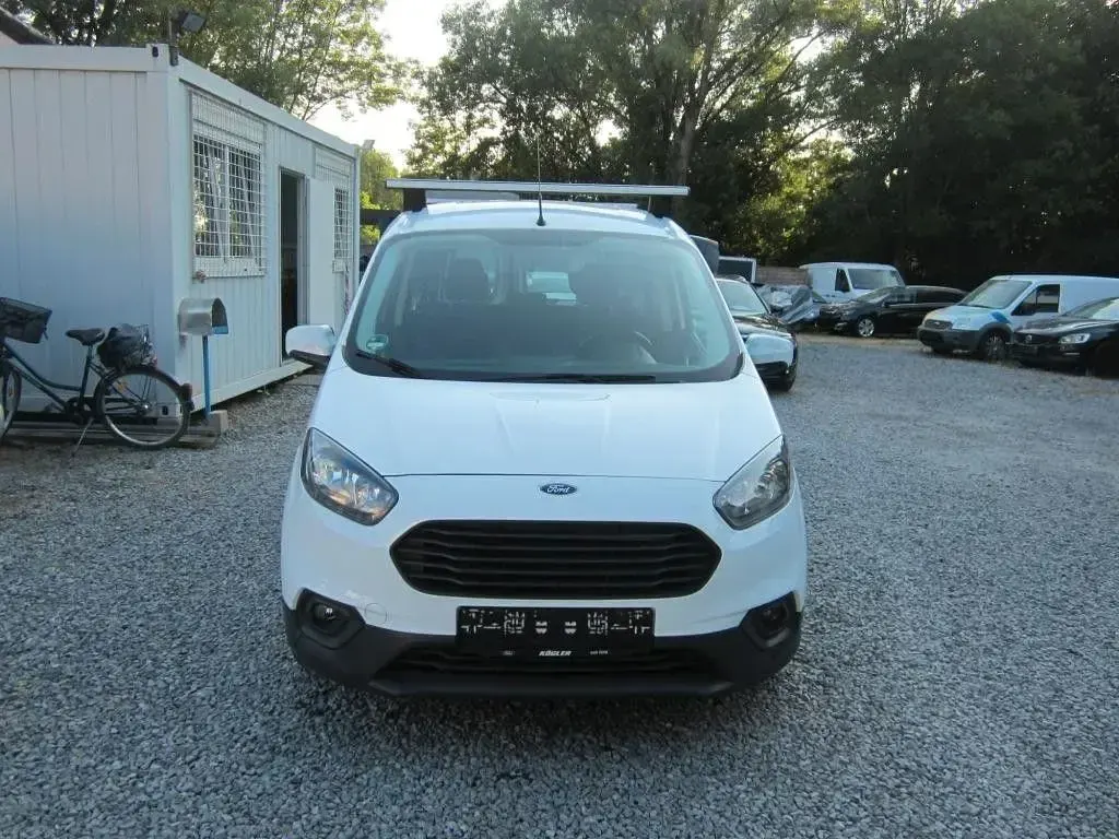 Gebraucht Ford Courier 75 PS (55 kW) 2019 Weiß Van / Kleinbus