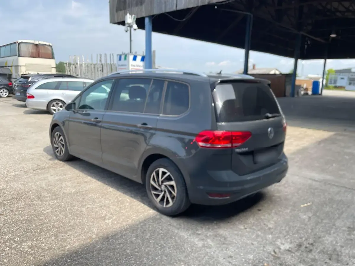 Gebraucht VW Touran Join 150 PS (110 kW) 2019 Grau Van / Kleinbus