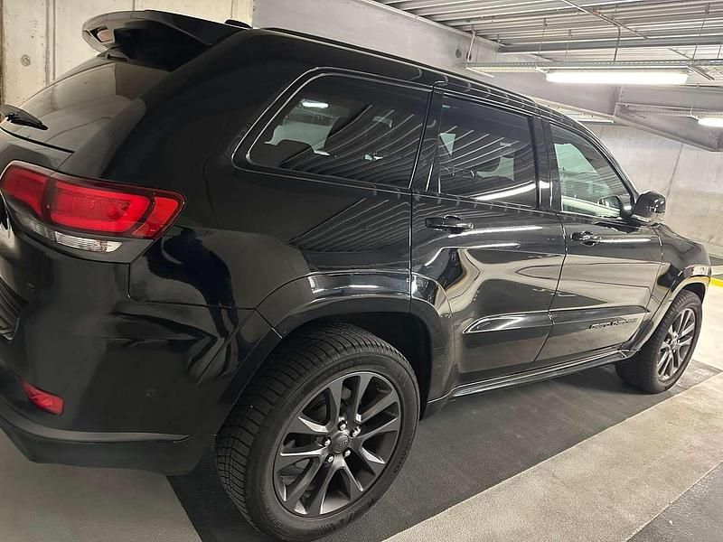 Gebraucht Jeep Grand Cherokee 250 PS (183 kW) 2020 Schwarz SUV