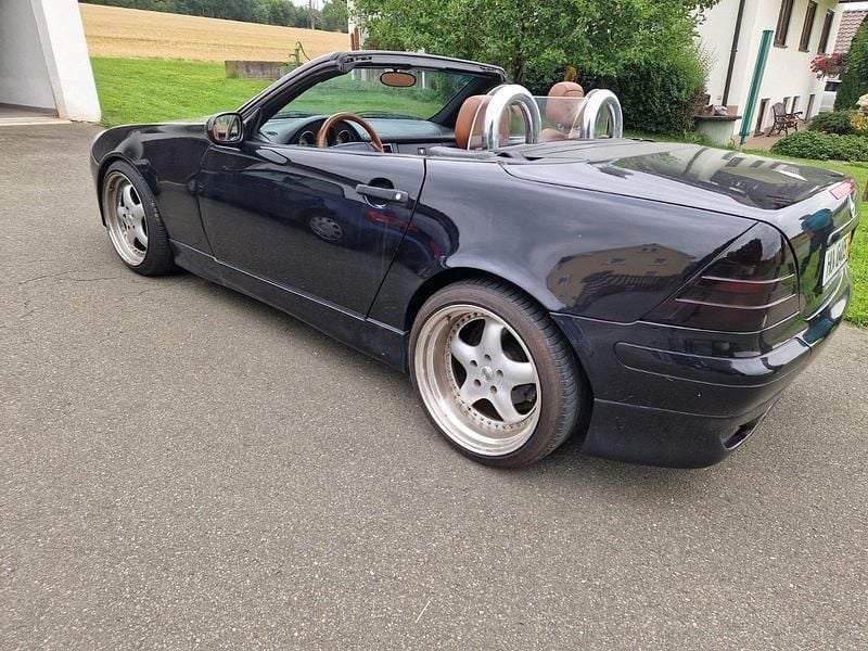 Schwarz Gebraucht 1998 Mercedes SLK230 Cabrio | 3.800 € (Superpreis) - Bild 1/4