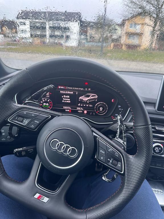 Gebraucht Audi A4 Sport 190 PS (139 kW) 2018 Grau Kombi