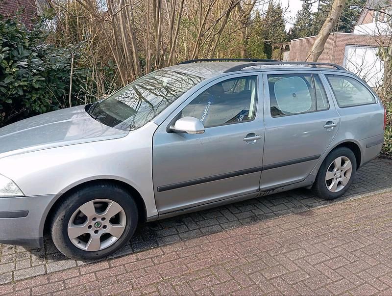 Gebraucht Skoda Octavia 105 PS (77 kW) 2005 Blau Kombi