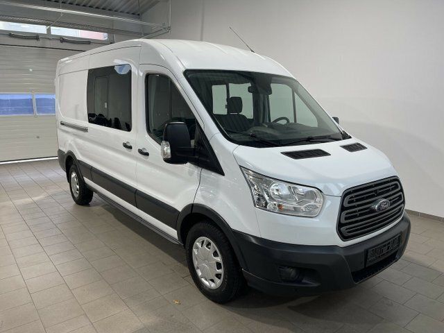 Gebraucht Ford Transit Trend 170 PS (125 kW) 2019 Frost weiß Van