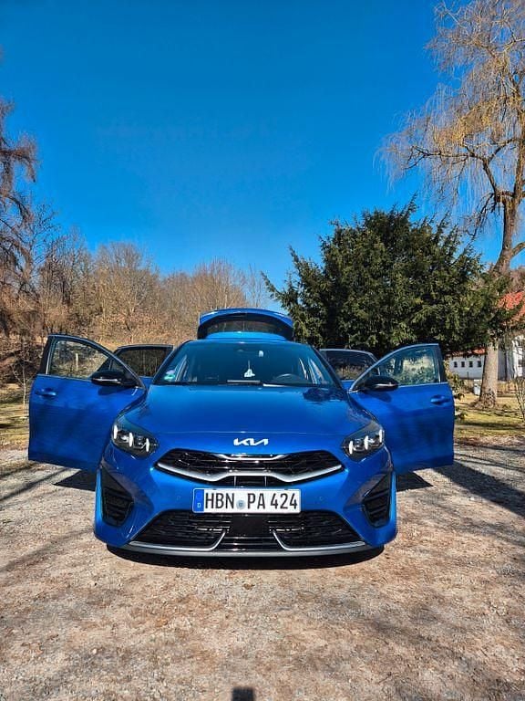 Gebraucht Kia Ceed GT-Line 160 PS (117 kW) 2022 Blau Kleinwagen