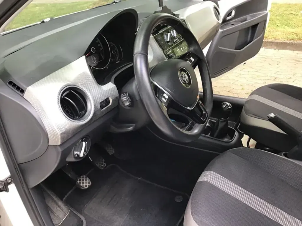 Gebraucht VW up! high up! 75 PS (55 kW) 2019 Weiß Kleinwagen