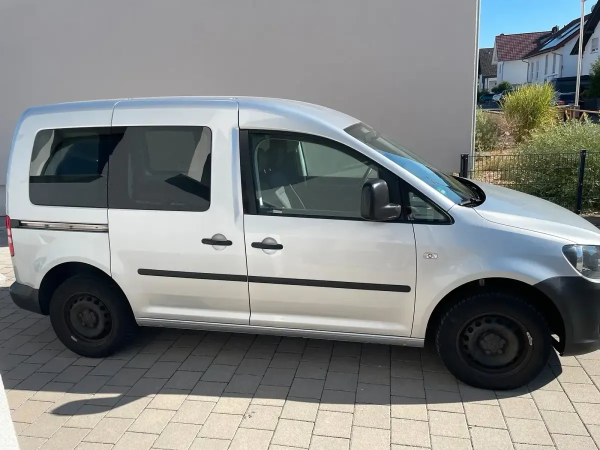 Gebraucht VW Caddy 102 PS (75 kW) 2015 Silber Van / Kleinbus