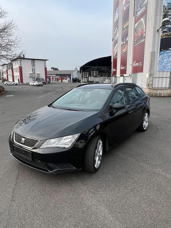 Schwarz Gebraucht 2014 Seat Leon Kombi | 4.900 € (Fairer Preis) - Bild 1/4