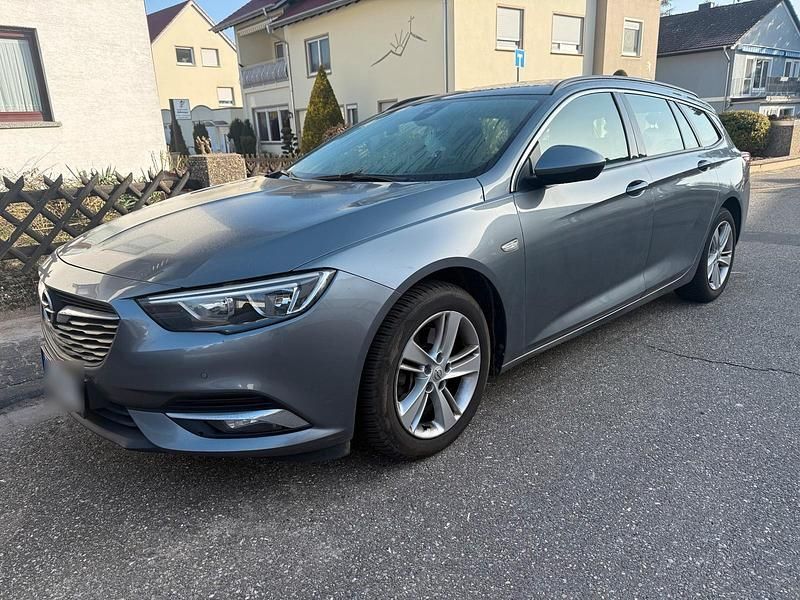 Gebraucht Opel Insignia 160 PS (117 kW) 2017 Grau Kombi
