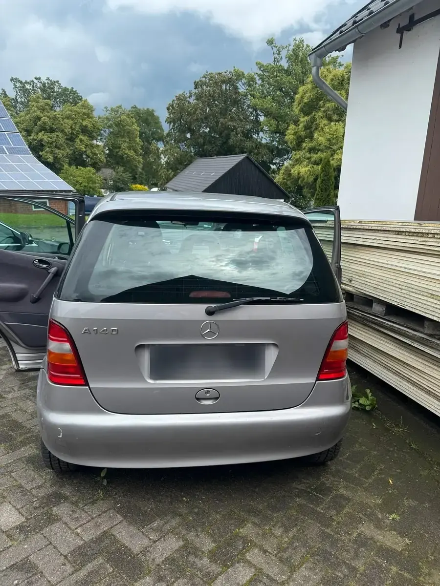 Gebraucht Mercedes A140 82 PS (60 kW) 2001 Silber Kleinwagen