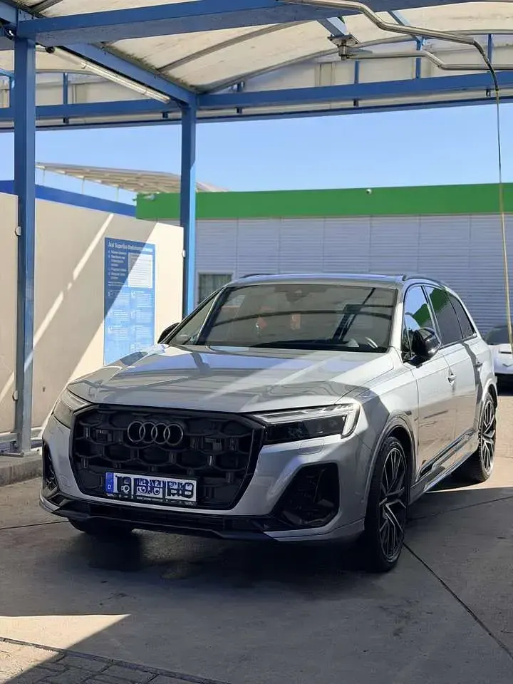 Gebraucht Audi Q7 S-Line 286 PS (210 kW) 2025 SUV