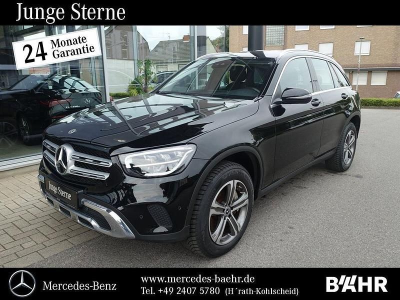 Schwarz Gebraucht 2021 Mercedes GLC300e SUV | 38.450 € (Guter Preis) - Bild 1/4