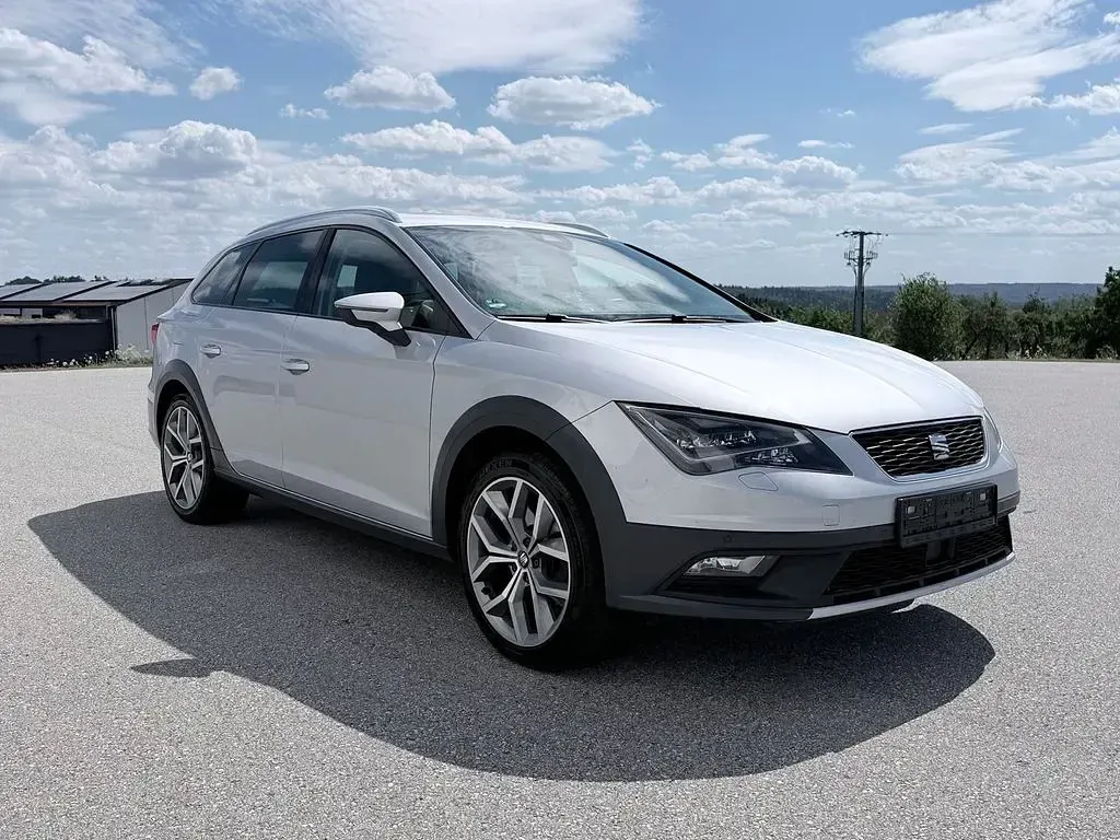 Gebraucht Seat Leon X-Perience 184 PS (135 kW) 2014 Silber Kombi