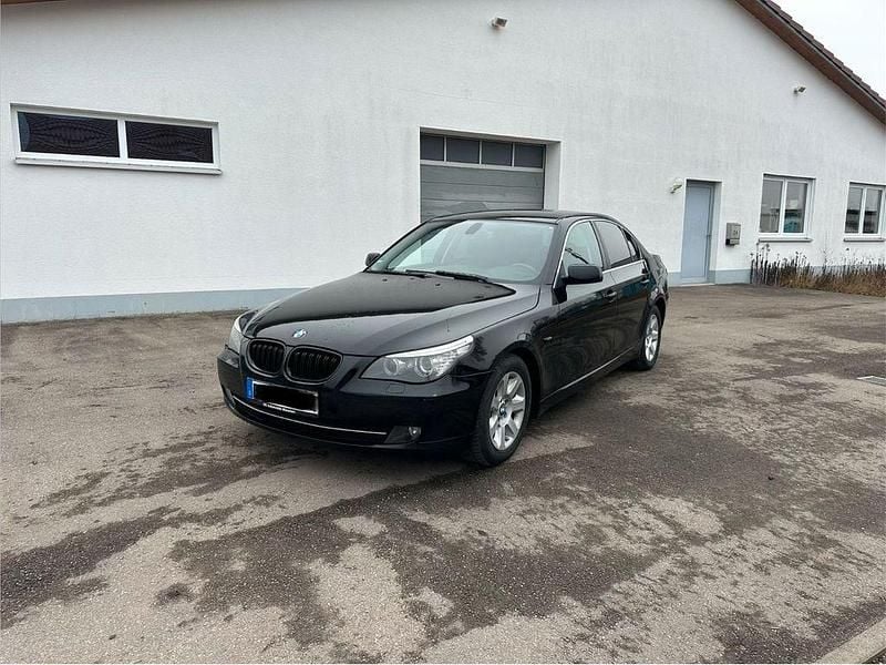 Gebraucht BMW 520 177 PS (130 kW) 2009 Schwarz Limousine