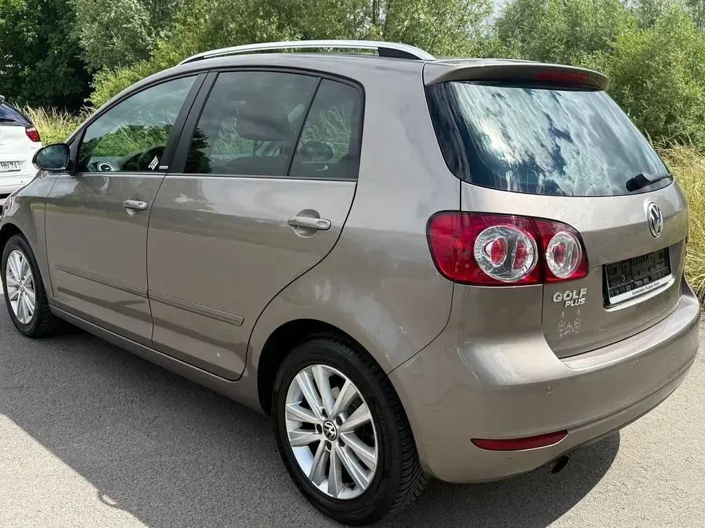 Gebraucht VW Golf Plus Cross Style 105 PS (77 kW) 2011 Braun Van / Kleinbus