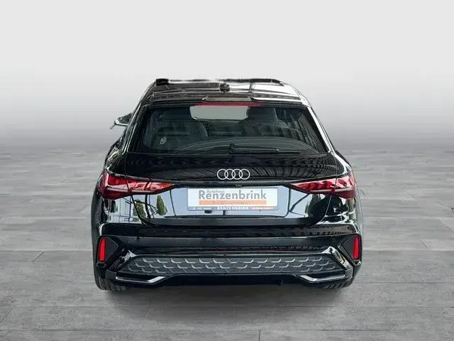 Neu Audi A3 S-Line 150 PS (110 kW) 2025 Schwarz Limousine
