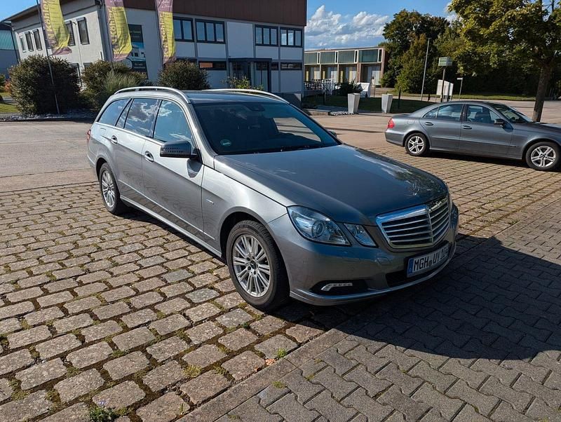 Gebraucht Mercedes E350 Elegance 292 PS (214 kW) 2010 Silber Kombi