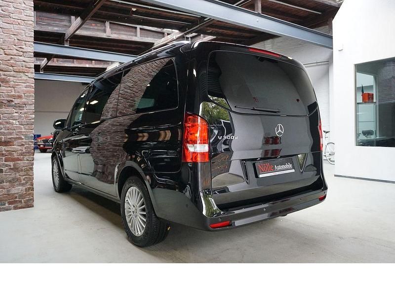 Gebraucht Mercedes V300 Edition 237 PS (174 kW) 2023 Schwarz Van / Kleinbus