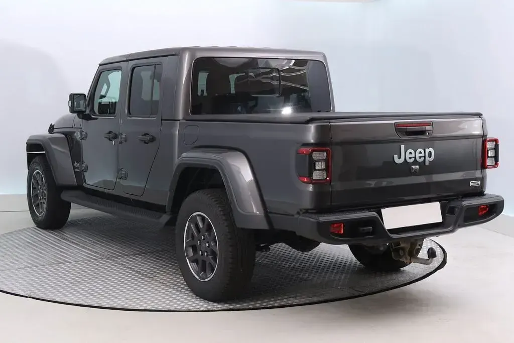 Gebraucht Jeep Gladiator 264 PS (194 kW) 2024 Grau Pickup