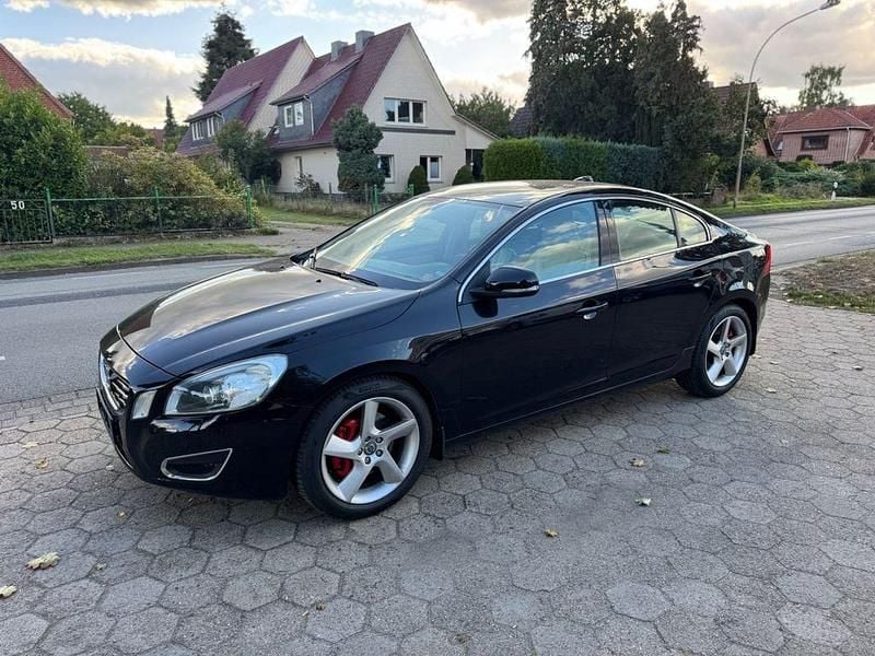 Ember black / metallic Gebraucht 2011 Volvo S60 Limousine | 8.300 € - Bild 1/4