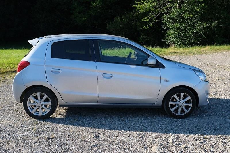 Gebraucht Mitsubishi Space Star Intense 80 PS (58 kW) 2013 Grau Kleinwagen